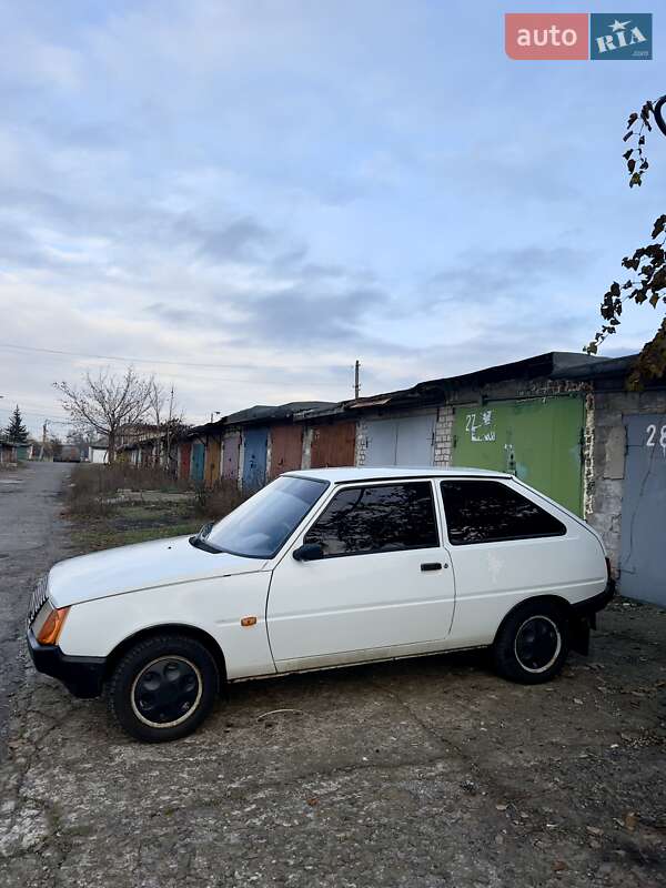 Хетчбек ЗАЗ 1102 Таврія-Нова 2005 в Краматорську фото 2 Хетчбек ЗАЗ 1102 Таврія-Нова 2005 в Краматорську