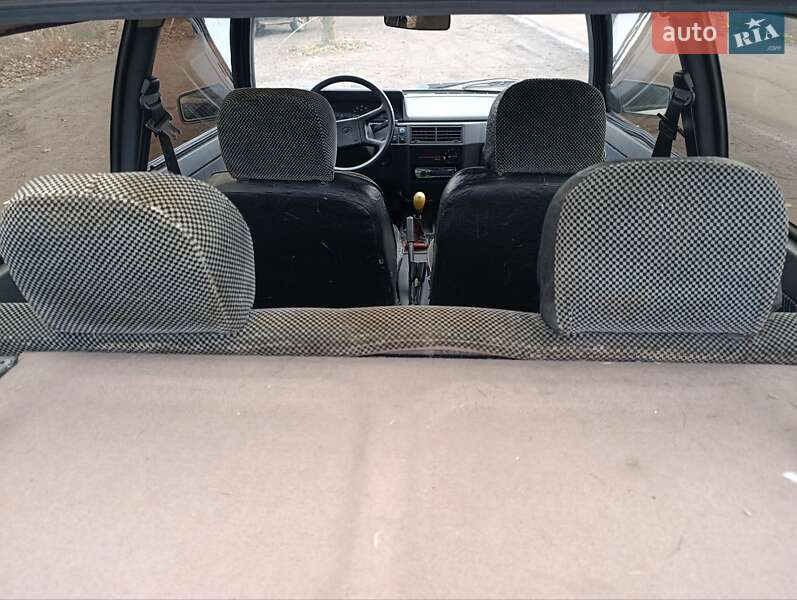 Хетчбек ЗАЗ 1102 Таврія-Нова 2001 в Новомиколаївці фото 15 Хетчбек ЗАЗ 1102 Таврія-Нова 2001 в Новомиколаївці