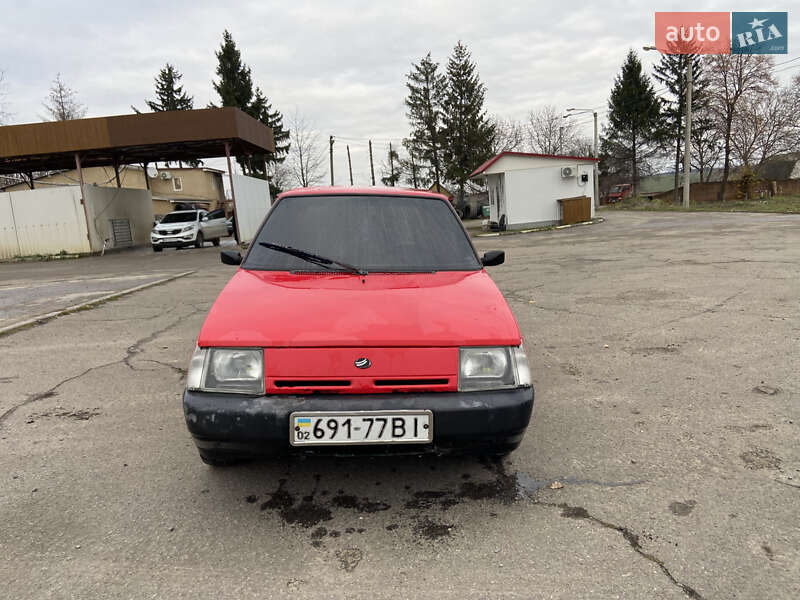 Хэтчбек ЗАЗ 1102 Таврия-Нова 2003 в Шаргороде фото 3 Хэтчбек ЗАЗ 1102 Таврия-Нова 2003 в Шаргороде