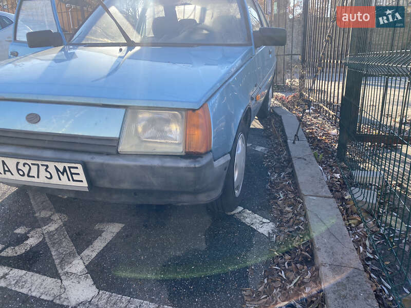 Хетчбек ЗАЗ 1102 Таврія-Нова 2003 в Києві