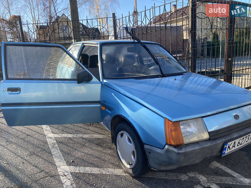 Хетчбек ЗАЗ 1102 Таврія-Нова 2003 в Києві