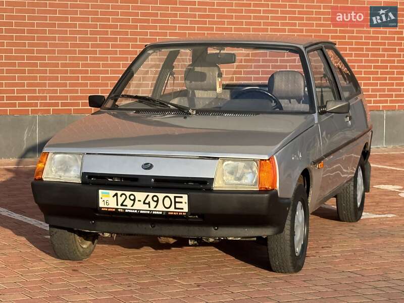 Хетчбек ЗАЗ 1102 Таврія-Нова 1998 в Одесі