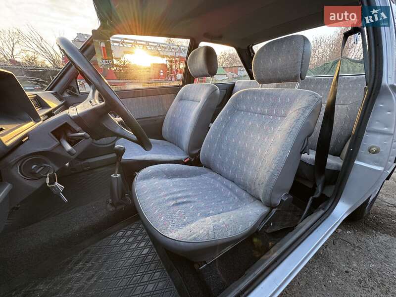 Хетчбек ЗАЗ 1102 Таврія-Нова 1998 в Одесі