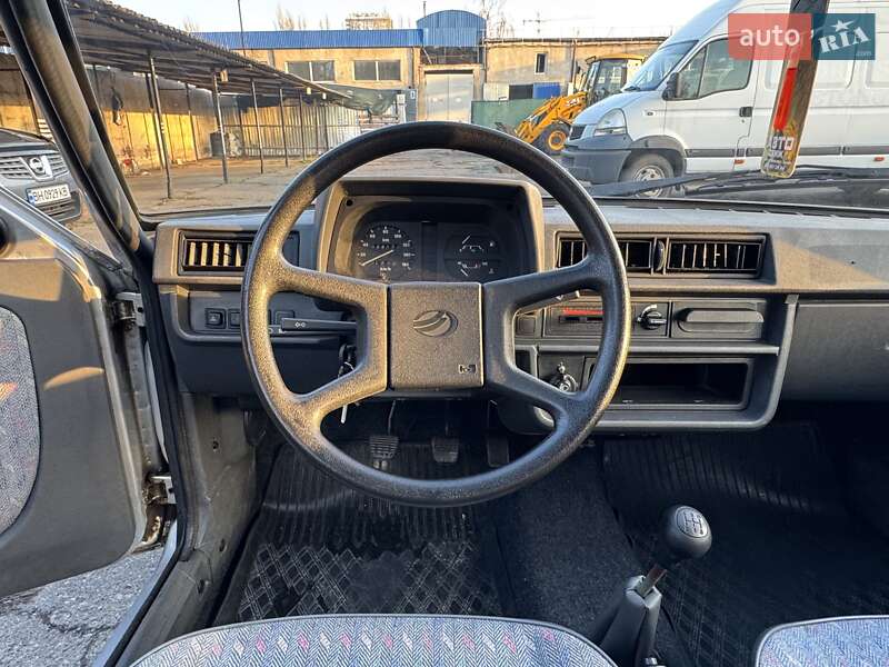 Хетчбек ЗАЗ 1102 Таврія-Нова 1998 в Одесі