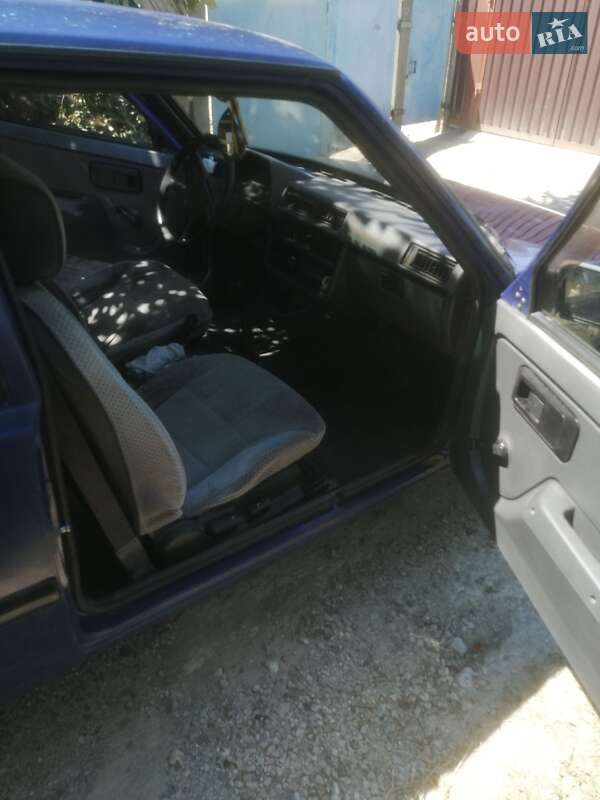 Хетчбек ЗАЗ 1102 Таврія-Нова 2005 в Запоріжжі фото 11 Хетчбек ЗАЗ 1102 Таврія-Нова 2005 в Запоріжжі