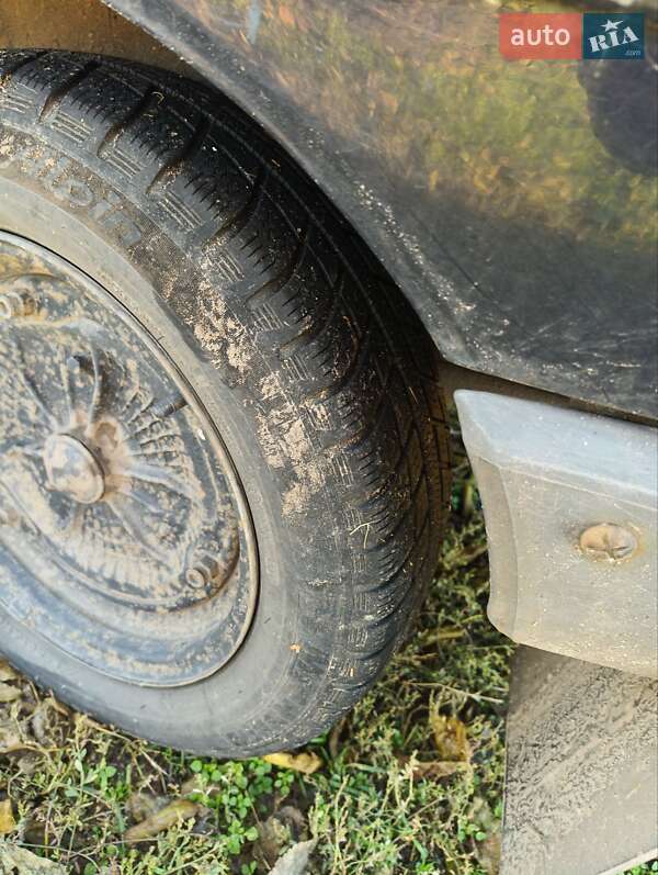 Хэтчбек ЗАЗ 1102 Таврия-Нова 2001 в Партизанском