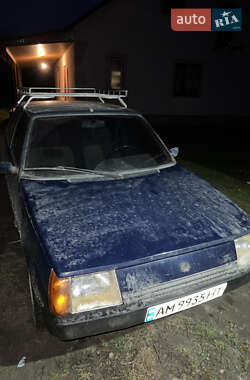 Хэтчбек ЗАЗ 1102 Таврия-Нова 2004 в Корце