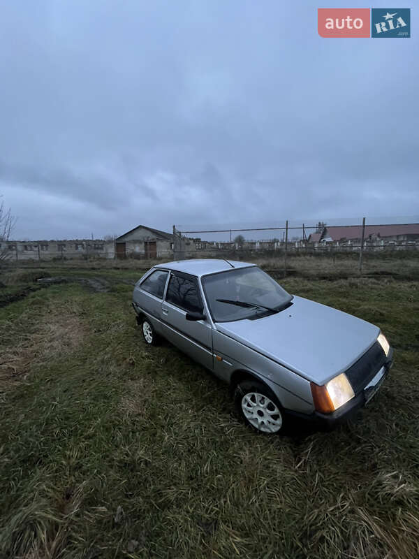 Хэтчбек ЗАЗ 1102 Таврия-Нова 2004 в Каменец-Подольском