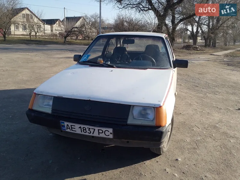 ЗАЗ 1102 Таврія-Нова