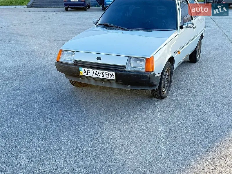 ЗАЗ 1102 Таврія-Нова