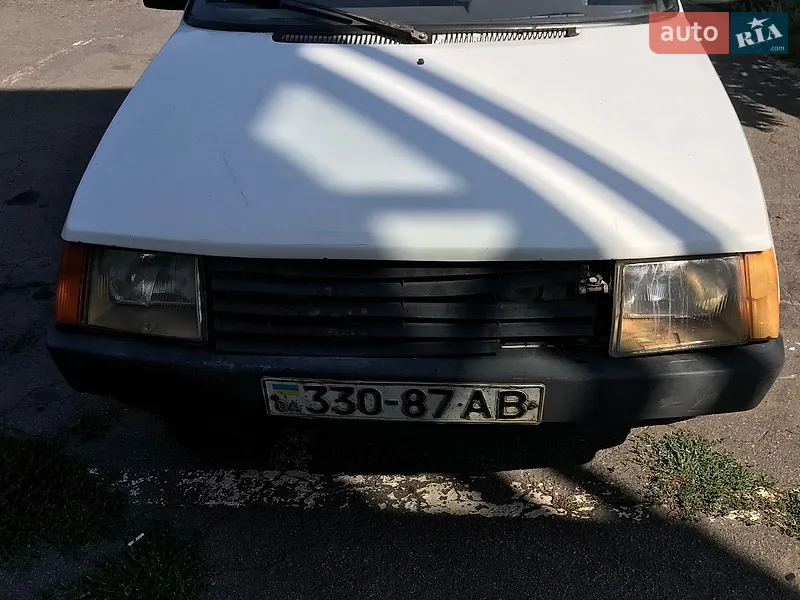 ЗАЗ 1102 Таврія-Нова