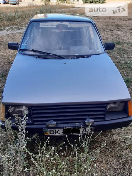 Хетчбек ЗАЗ 1102 Таврія 1994 в Сарнах фото Хетчбек ЗАЗ 1102 Таврія 1994 в Сарнах