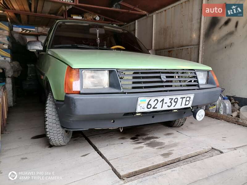 Хэтчбек ЗАЗ 1102 Таврия 1991 в Львове фото 2 Хэтчбек ЗАЗ 1102 Таврия 1991 в Львове