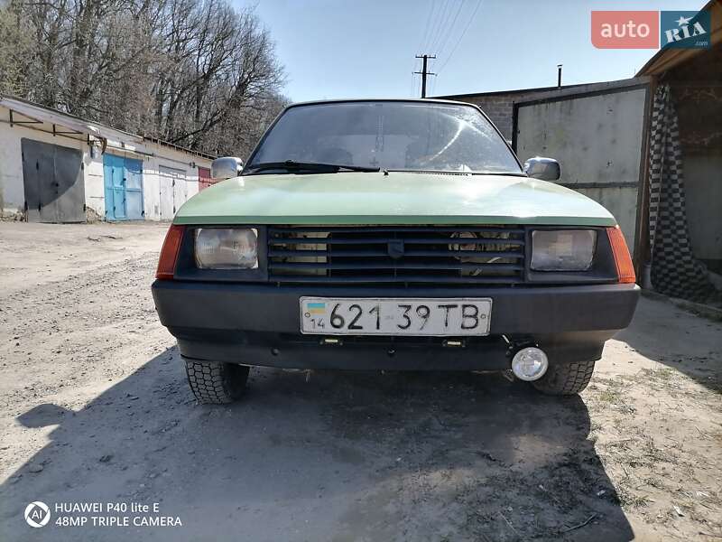 Хэтчбек ЗАЗ 1102 Таврия 1991 в Львове фото 16 Хэтчбек ЗАЗ 1102 Таврия 1991 в Львове