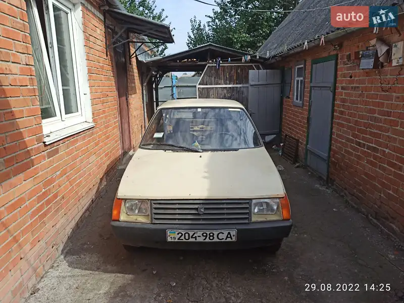 ЗАЗ 1102 Таврія