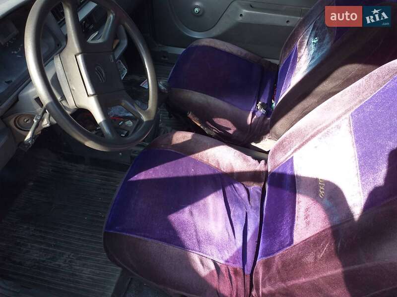 Хэтчбек ЗАЗ 1102 Таврия 2004 в Запорожье