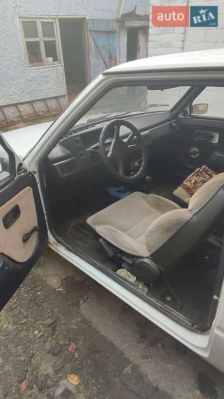 Хетчбек ЗАЗ 1102 Таврія 1993 в Тульчині