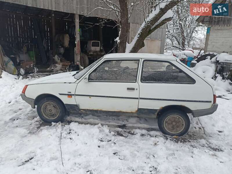 Хетчбек ЗАЗ 1102 Таврія 2003 в Лугинах