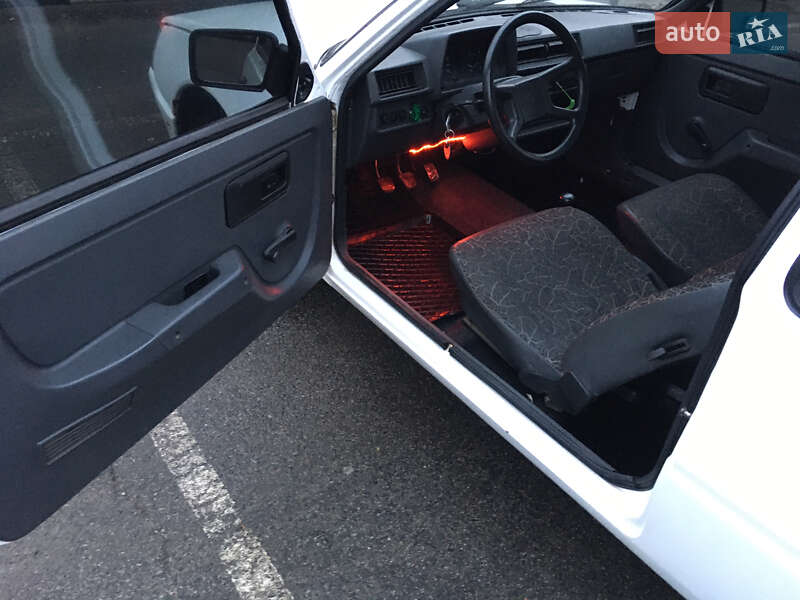 Купе ЗАЗ 1102 Таврія 1992 в Чернігові