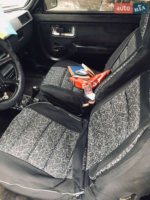 Хетчбек ЗАЗ 1102 Таврія 2004 в Кам'янському