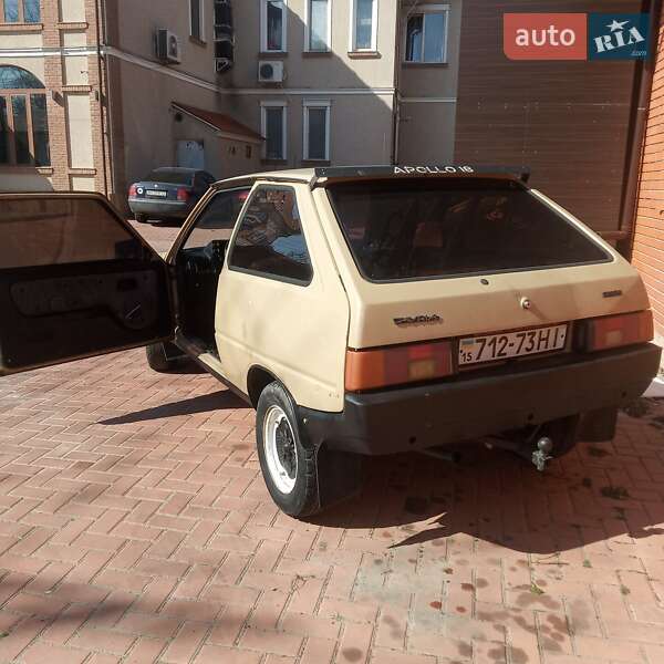 Хетчбек ЗАЗ 1102 Таврія 1993 в Одесі