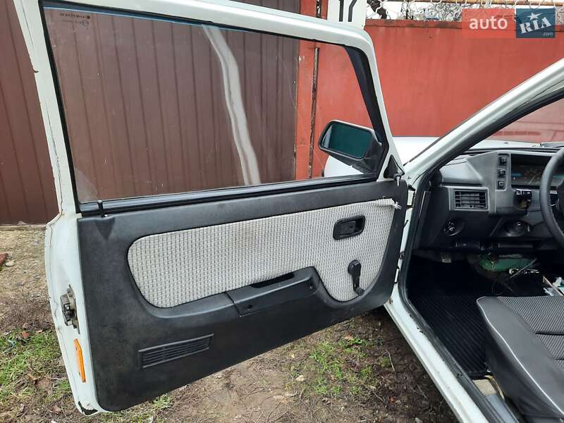 Хетчбек ЗАЗ 1102 Таврія 1992 в Ізмаїлі