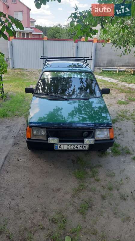 Хэтчбек ЗАЗ 1102 Таврия 2003 в Киеве фото 2 Хэтчбек ЗАЗ 1102 Таврия 2003 в Киеве