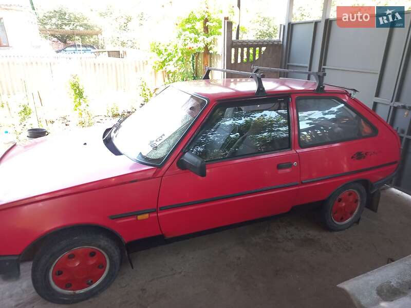 Хэтчбек ЗАЗ 1102 Таврия 1998 в Запорожье