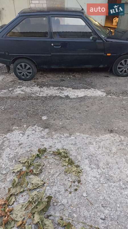 Хетчбек ЗАЗ 1102 Таврія 2000 в Запоріжжі