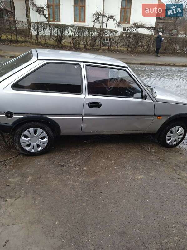 Хетчбек ЗАЗ 1102 Таврія 1997 в Новоселиці