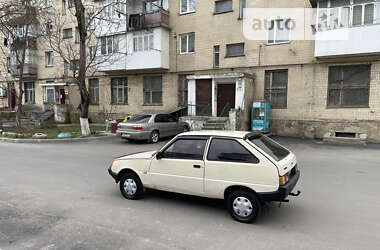 Хетчбек ЗАЗ 1102 Таврія 1993 в Могилів-Подільському