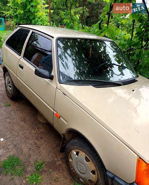 Хетчбек ЗАЗ 1102 Таврія 1993 в Гайсину