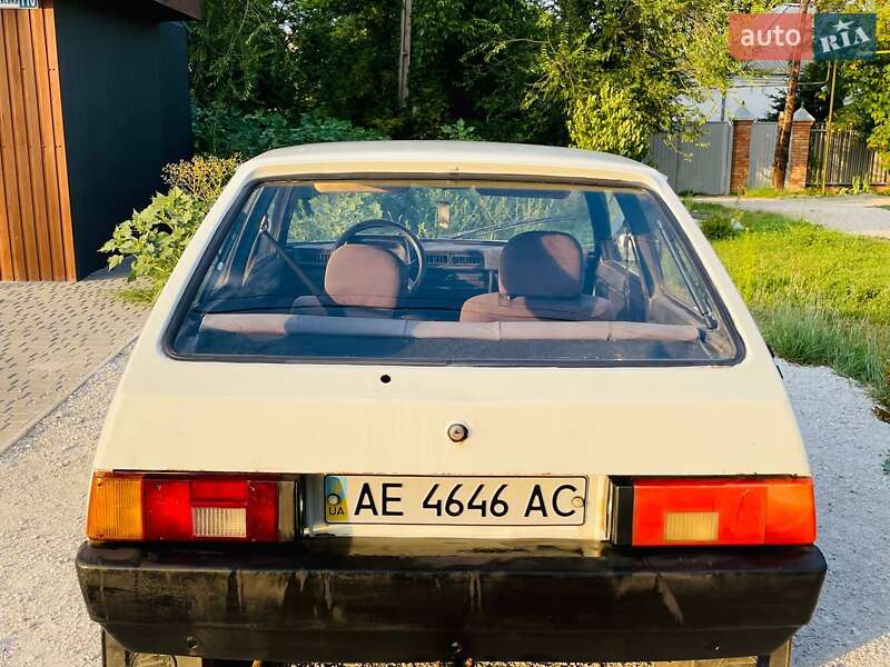 Хэтчбек ЗАЗ 1102 Таврия 1994 в Новомосковске фото 5 Хэтчбек ЗАЗ 1102 Таврия 1994 в Новомосковске