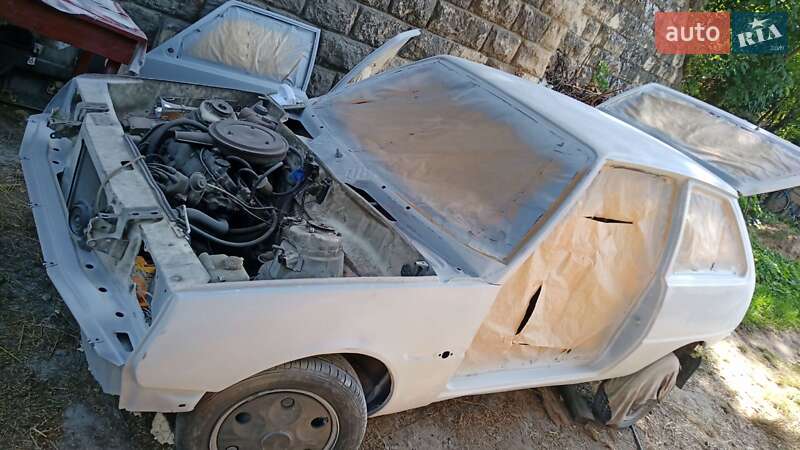 Хэтчбек ЗАЗ 1102 Таврия 1992 в Залещиках фото 3 Хэтчбек ЗАЗ 1102 Таврия 1992 в Залещиках