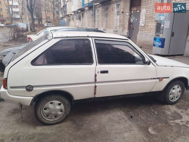 Хетчбек ЗАЗ 1102 Таврія 1993 в Харкові