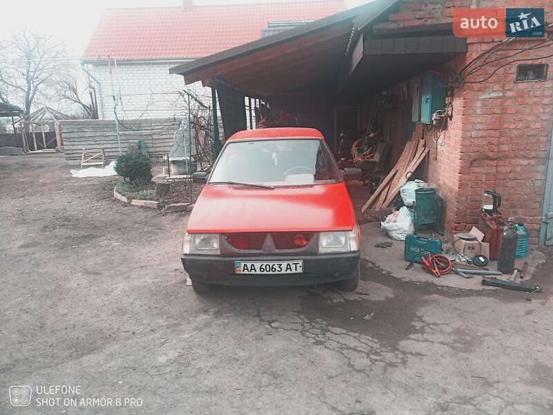 Хэтчбек ЗАЗ 1102 Таврия 1995 в 