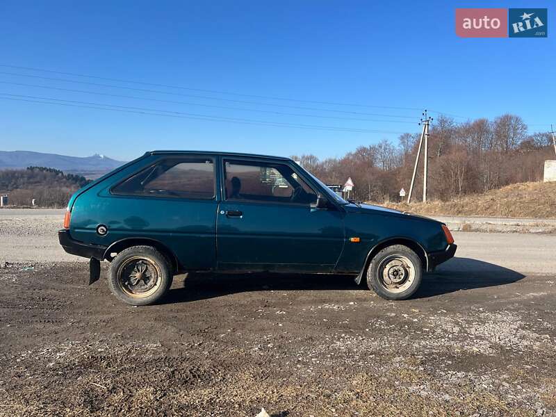 Хэтчбек ЗАЗ 1102 Таврия 1998 в Нижних Воротах