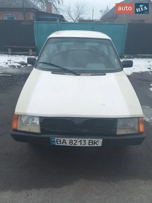ЗАЗ 1102 Таврія