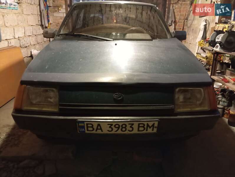 ЗАЗ 1102 Таврія 2004