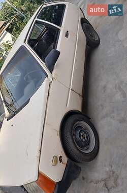 Хэтчбек ЗАЗ 1102 Таврия 1990 в 