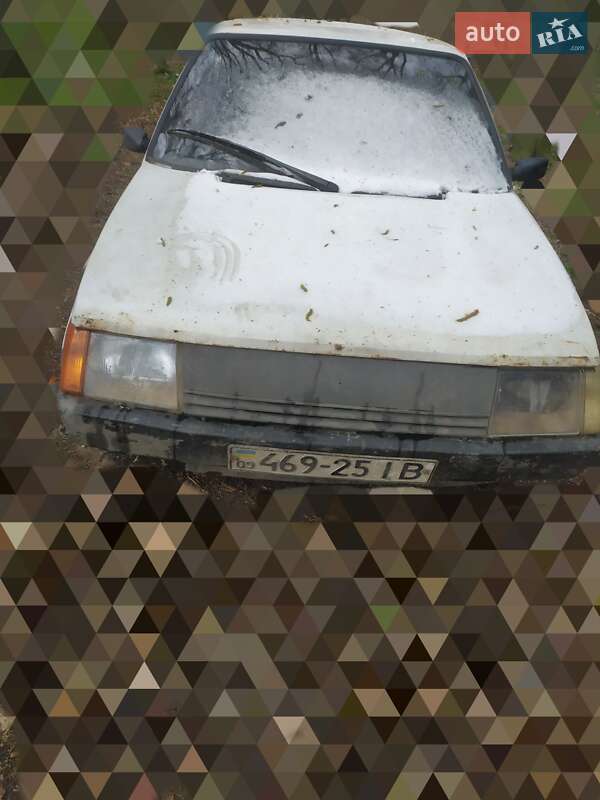 Хэтчбек ЗАЗ 1102 Таврия 1992 в 