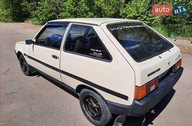 Хэтчбек ЗАЗ 1102 Таврия 2003 в 