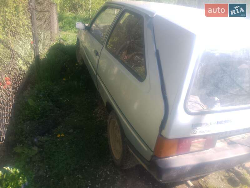 Хетчбек ЗАЗ 1102 Таврія 1997 в 