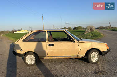 Хетчбек ЗАЗ 1102 Таврія 1993 в 