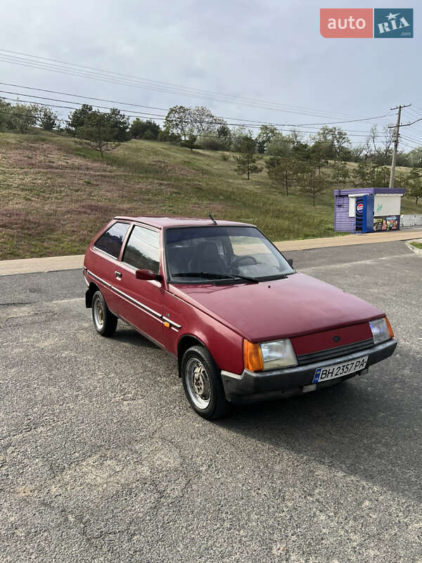 Хэтчбек ЗАЗ 1102 Таврия 1997 в 