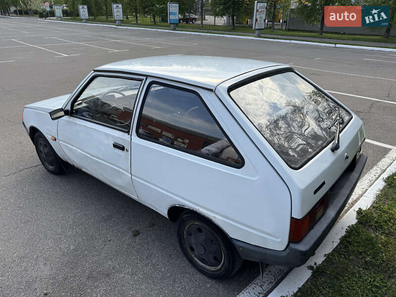 Хетчбек ЗАЗ 1102 Таврія 1992 в Броварах фото 2 Хетчбек ЗАЗ 1102 Таврія 1992 в Броварах