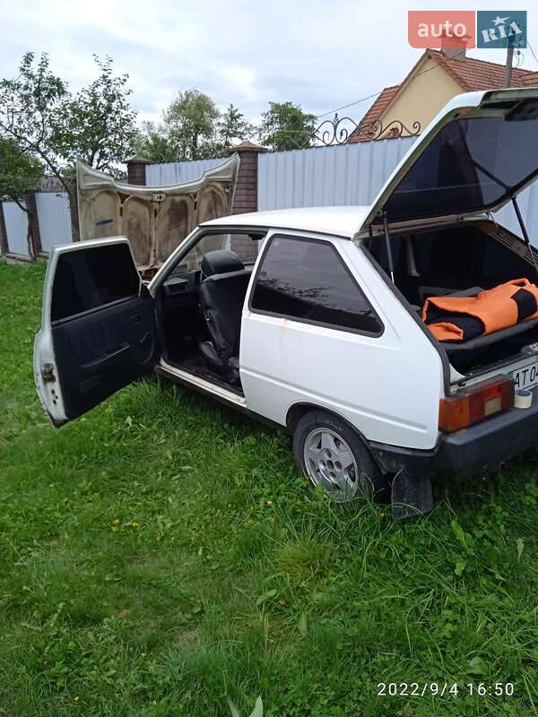 Хэтчбек ЗАЗ 1102 Таврия 1992 в Калуше