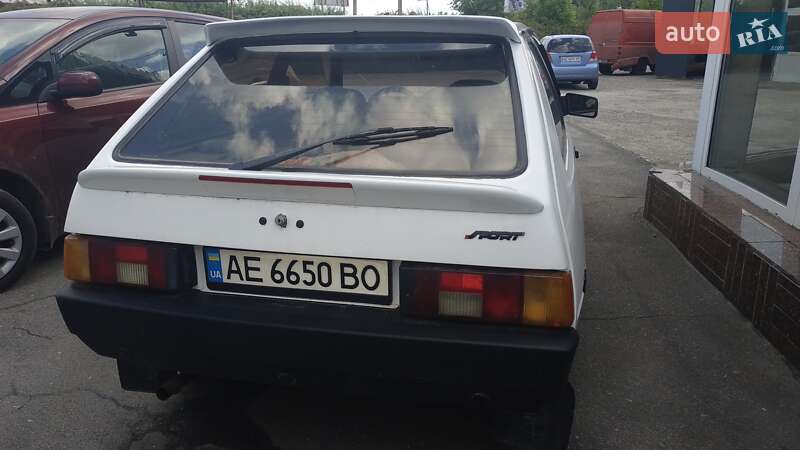 Хэтчбек ЗАЗ 1102 Таврия 2001 в Каменском
