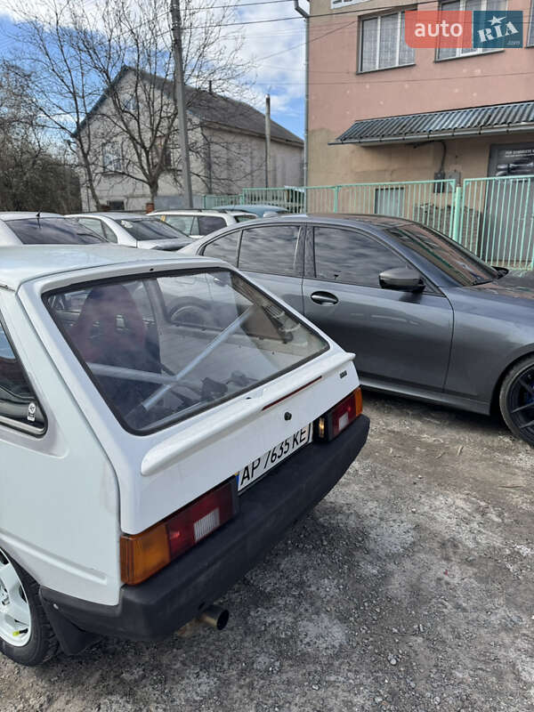 Хэтчбек ЗАЗ 1102 Таврия 1992 в Киеве фото 10 Хэтчбек ЗАЗ 1102 Таврия 1992 в Киеве