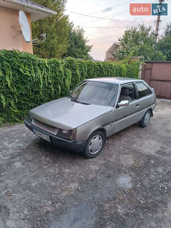 Хэтчбек ЗАЗ 1102 Таврия 1997 в Запорожье